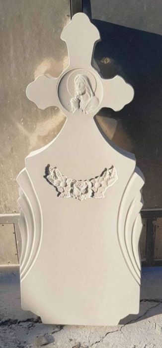 Monumente cruci din praf de marmură