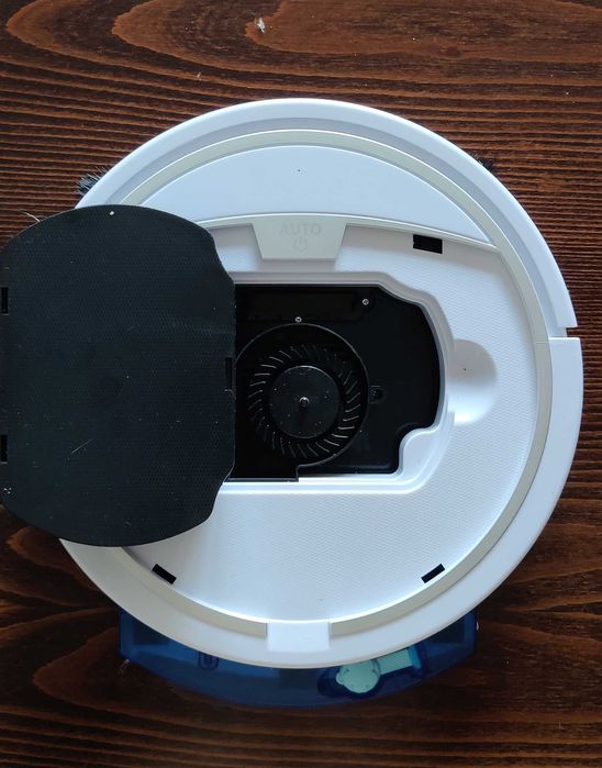 Робот-пылесос RS300
