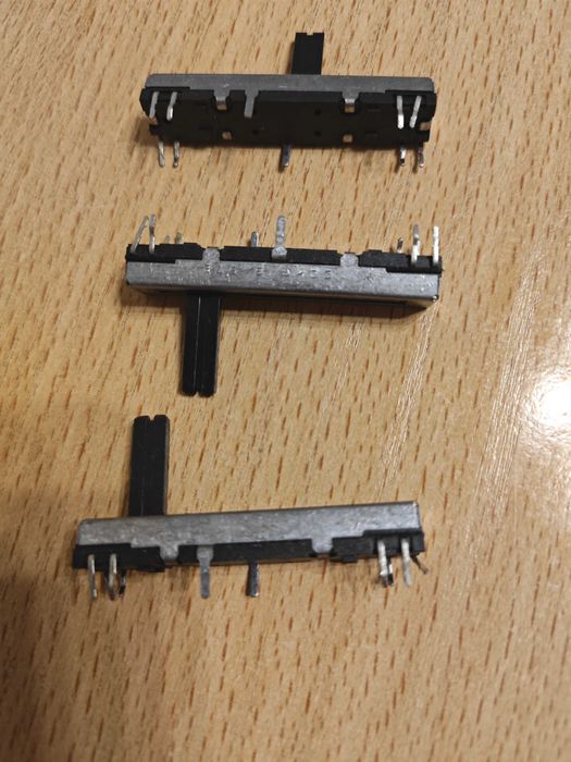 потенциометр ползунковый (переменный резистор)