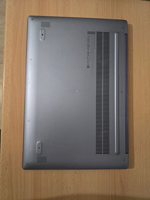 Laptop Lenovo IdeaPad – Intel i5 / 8GB RAM / Windows 11