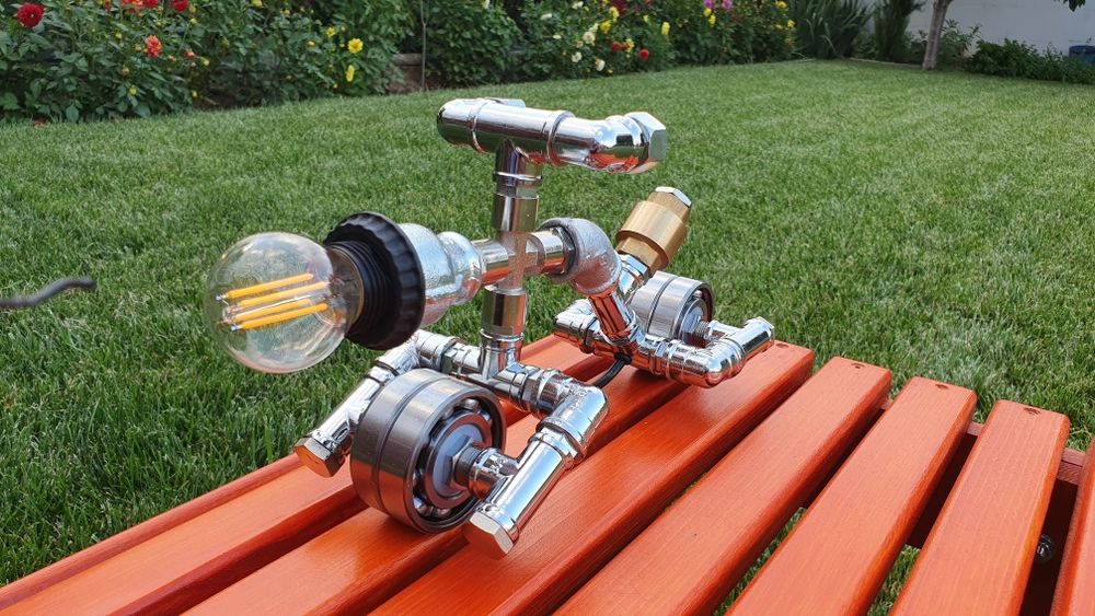 Бутикова настолна / нощта лампа -ЧОПЪР/МОТОР