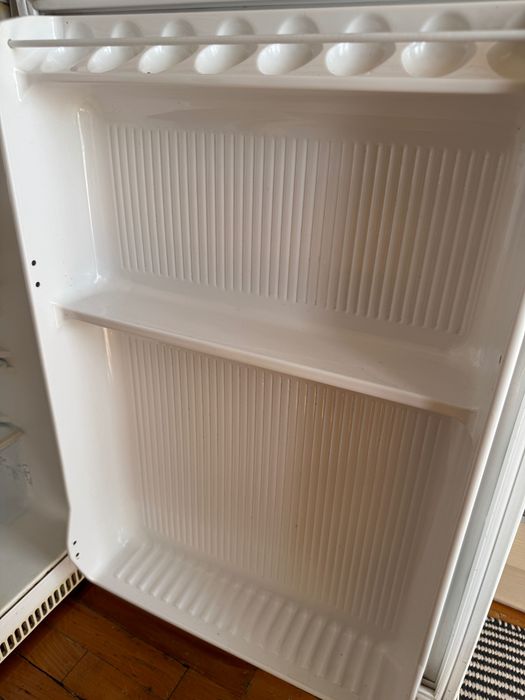 Mini Frigider Arctic