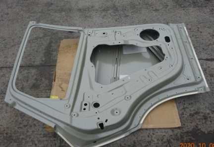 BYD Song Plus EV Левая/правая задняя дверь в сборе