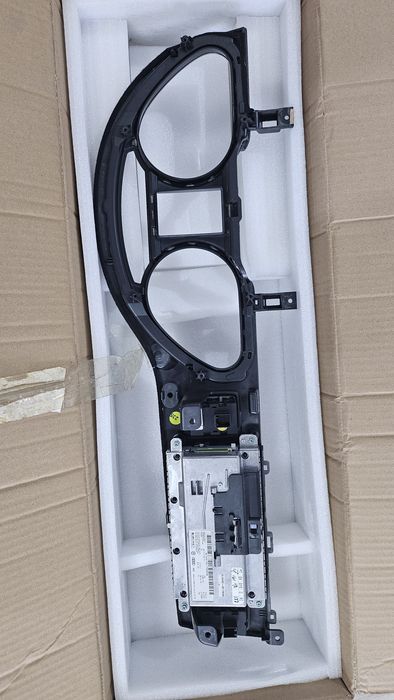 Панель от ауди Q7. Оригинал