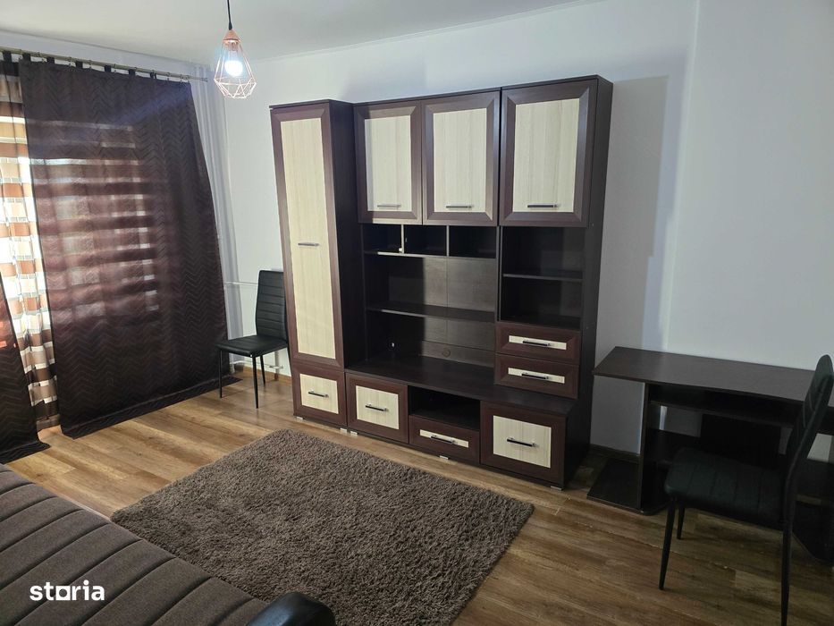 Apartament de inchiriat , 3 camere, zona Ultracentrala-Iasi