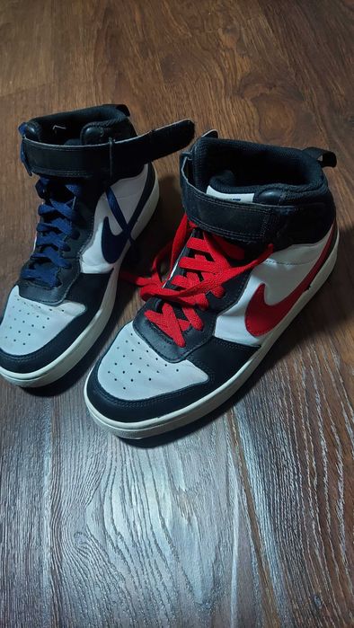 Nike Court Borough Mid 2