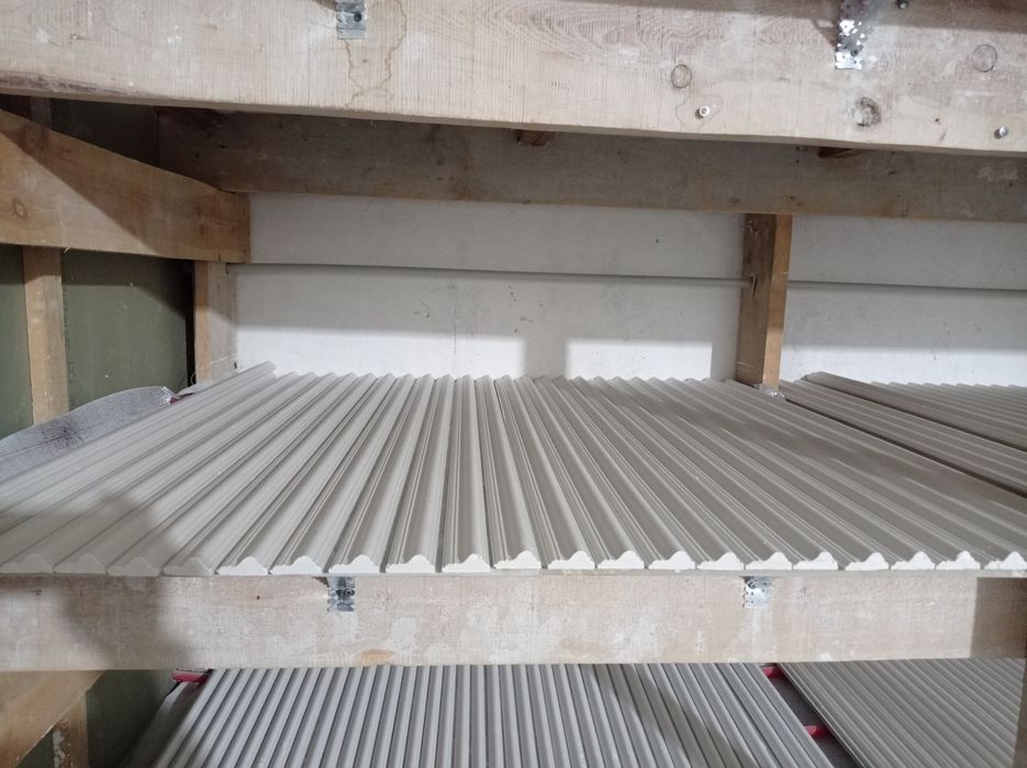 Молдинги из гипса