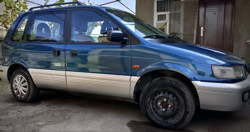 Mitsubishi space runner