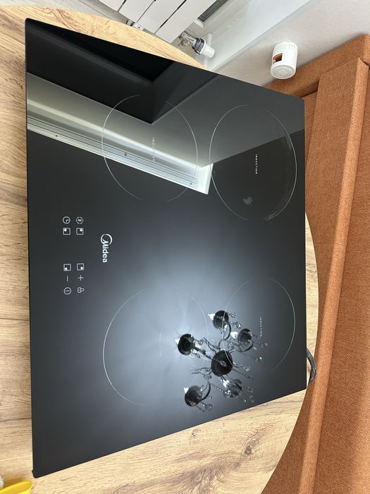 Продам индукционную поверхность