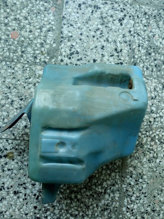 продавам останали авточасти от автомобили