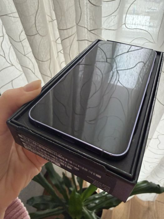 Samsung Galaxy S24, 128GB, Violet – отлично състояние