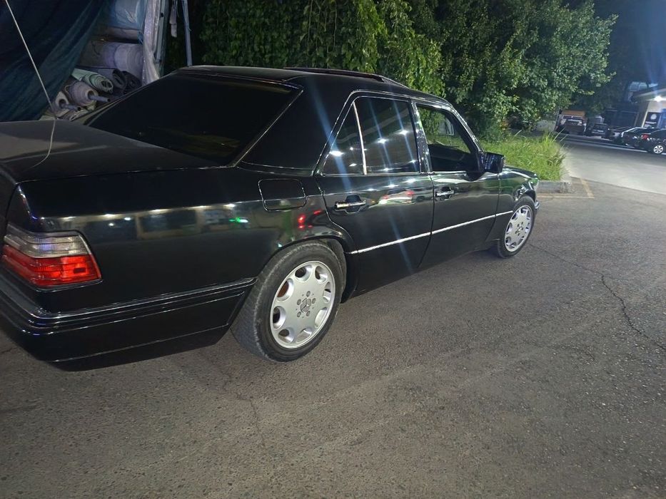 Mersedes 124 avtomat