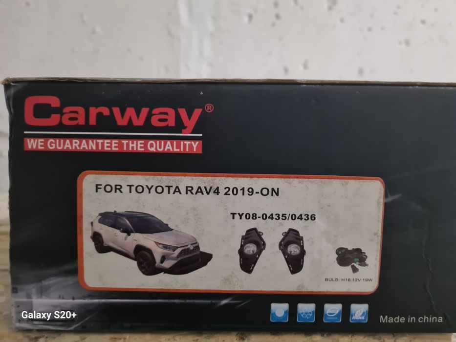 Противотуманные фары  RAV4