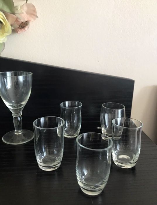 Сувенири, керамика, стъклени декорации