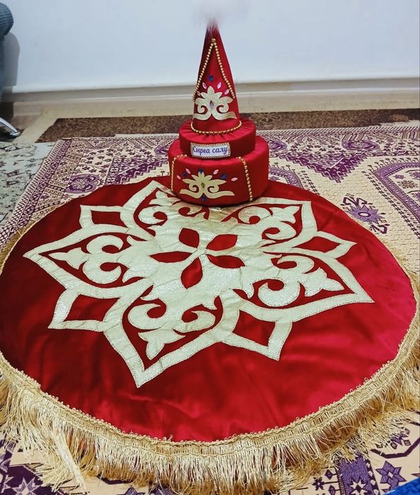 саукеле, сырға салу