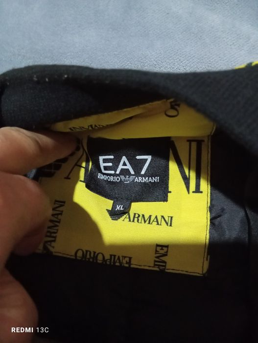 Emporio Armani suv tortmaydigan Kuzgi Bahorgi qalin ktel.Turkiya brend