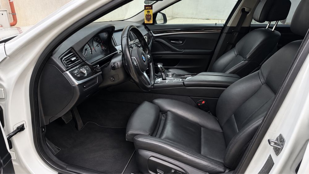 BMW 530d xDrive F10 LCI 2015 | 258 CP | Comfort | Adaptive | Cameră