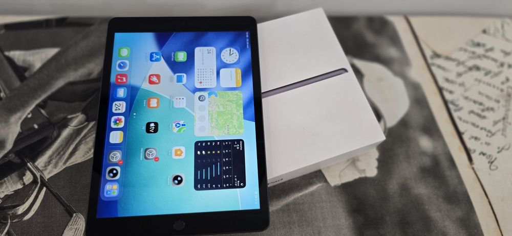 Apple iPad 9 (64 GB, Wi-Fi)

Планшет в отличном состоянии, в