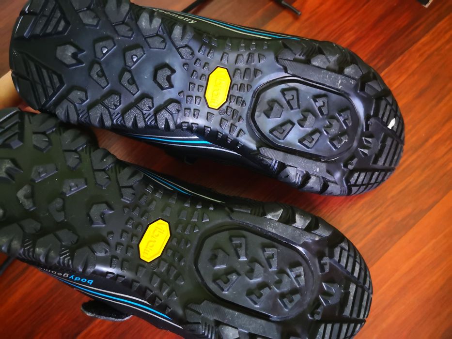 Pantofi dama masura 36 Specialized ciclism bicicleta