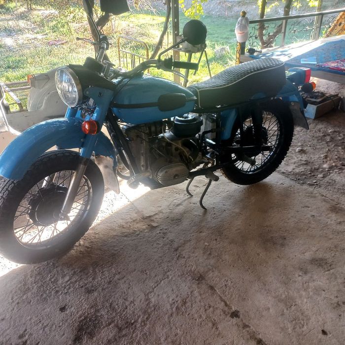 Мотоцикл УРАЛ жуда яхши холатда