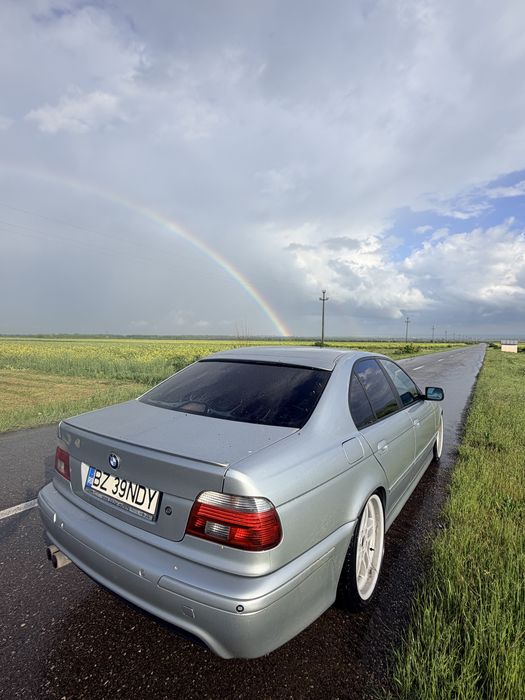 BMW e39 528iA de fabrica