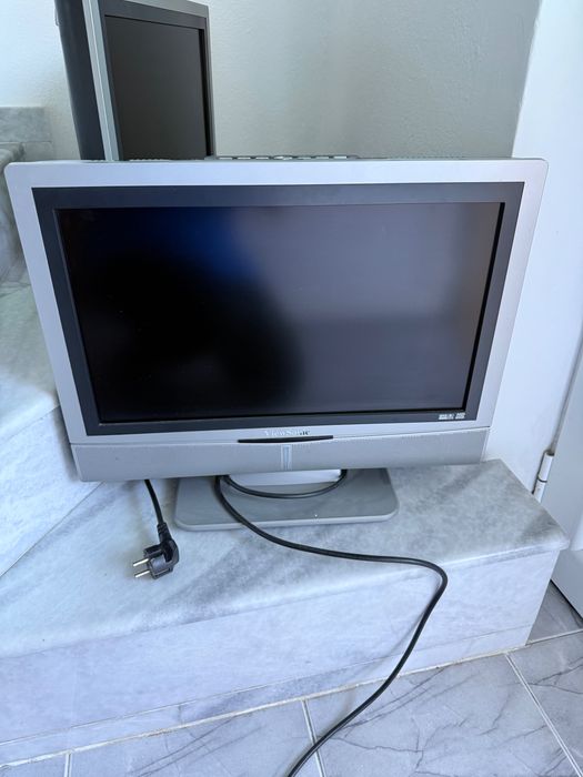 Телевизор ViewSonic LCD , 20 инчов екран