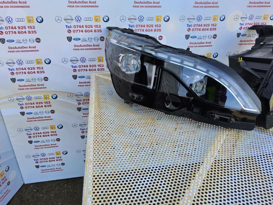 Far Peugeot 3008 5008 dupa 2016 FARURI stânga dreapta Full Led cod 9826572680 9826572780