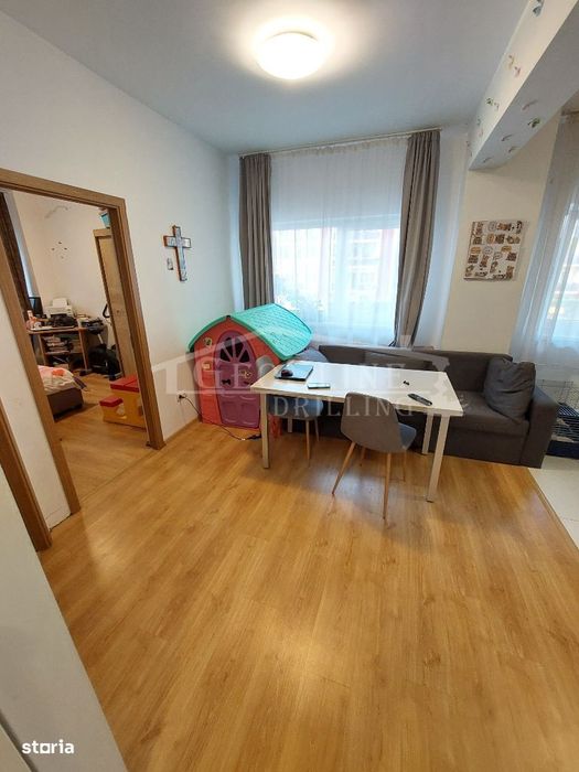 Apartament 2 dormitoare 1 Open-space Parcare privată extra