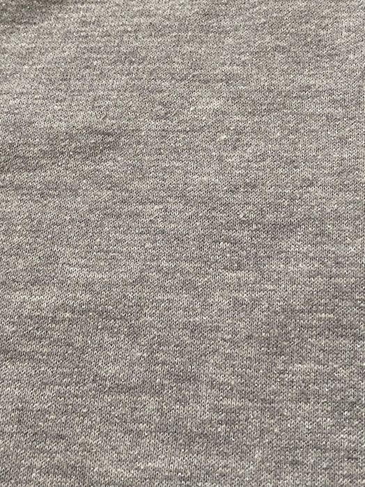 Кофты в сером и розовом цвете