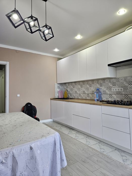 2х ком кв микр.Женис 7(10)эт.