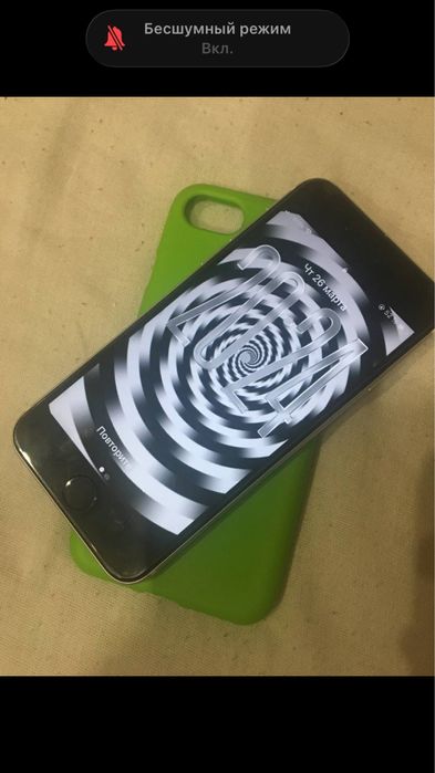 Продам либо меняю два телефона