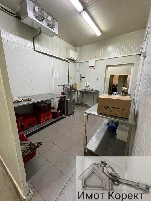 Продава се Промишлена сграда в Асеновград - 302 кв.м за 1656 €/кв.м - Снимка #13