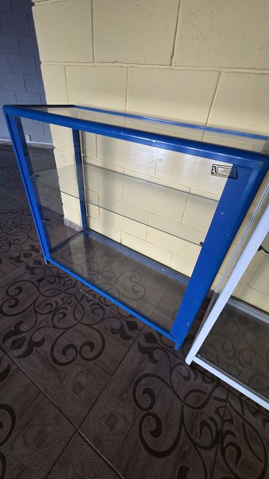 Витрины  разные   продаётся