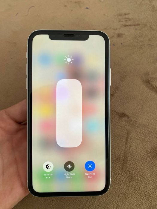 IPhone XR white 64gb