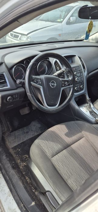Опел астра J 2.0d 165hp на части