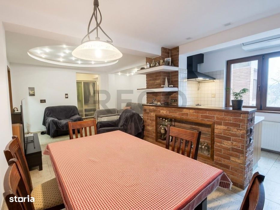 RECO, apartament decomandat,4 camere, Centrul Civic