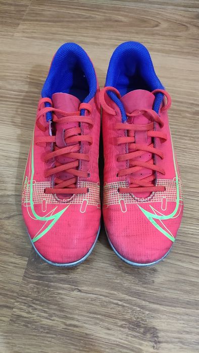 Nike футболни бутонки 34 номер