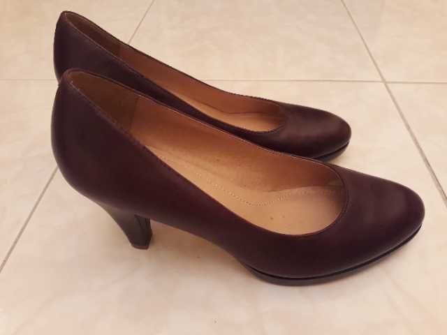 Pantofi noi din piele grena-maro, marimea 37, toc 7,5 cm