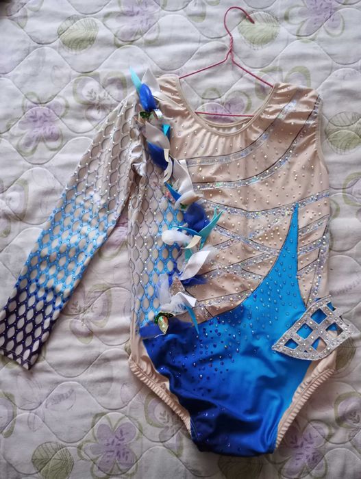 Трика за художествена гимнастика