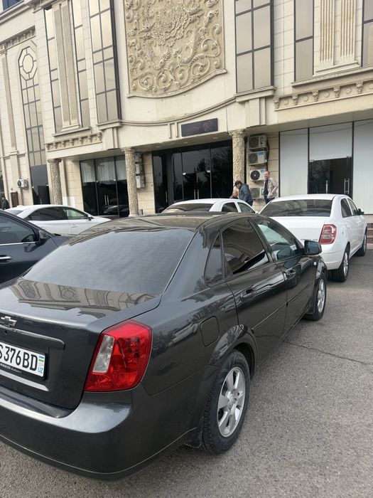 Jentra 3 poz sotiladi yoki variantga beriladi