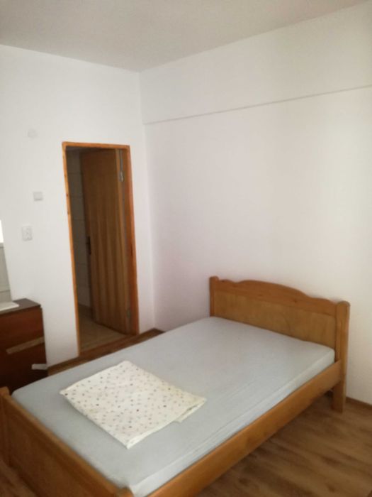 de vinzare garsoniera  toate utilitățile