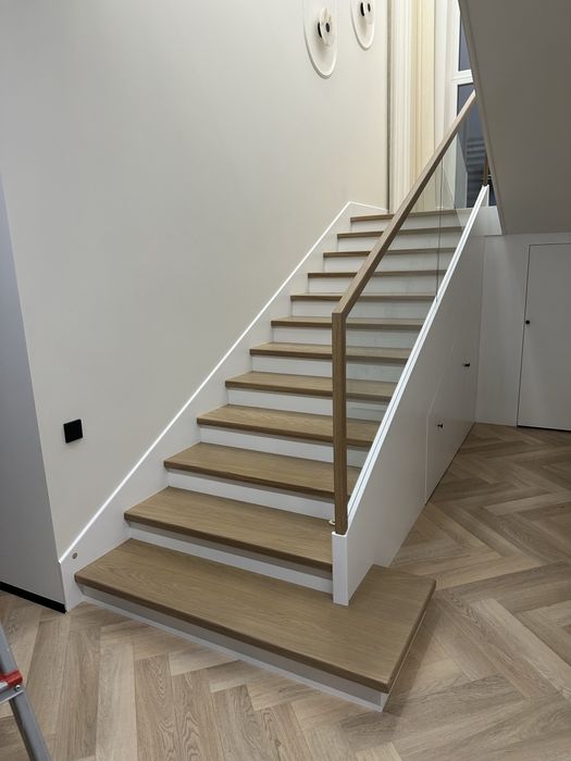 Лестницы на заказ в Алматы