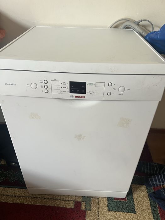 Продаю посудомоечную машину