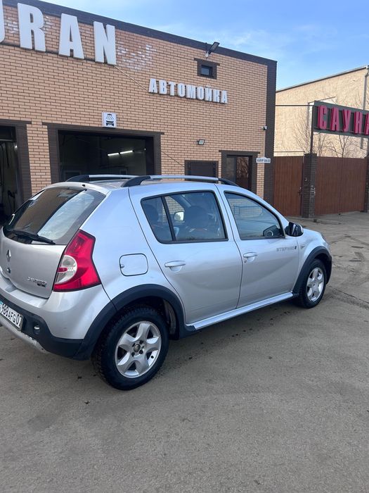Renault Sandero 2013