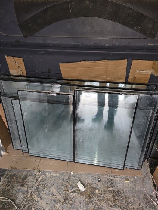 Продам болконное окно с дверью