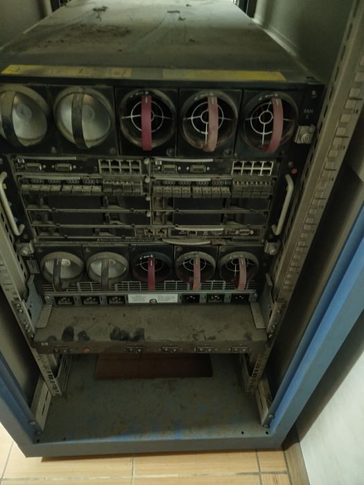 Продается Сервер. Б/У