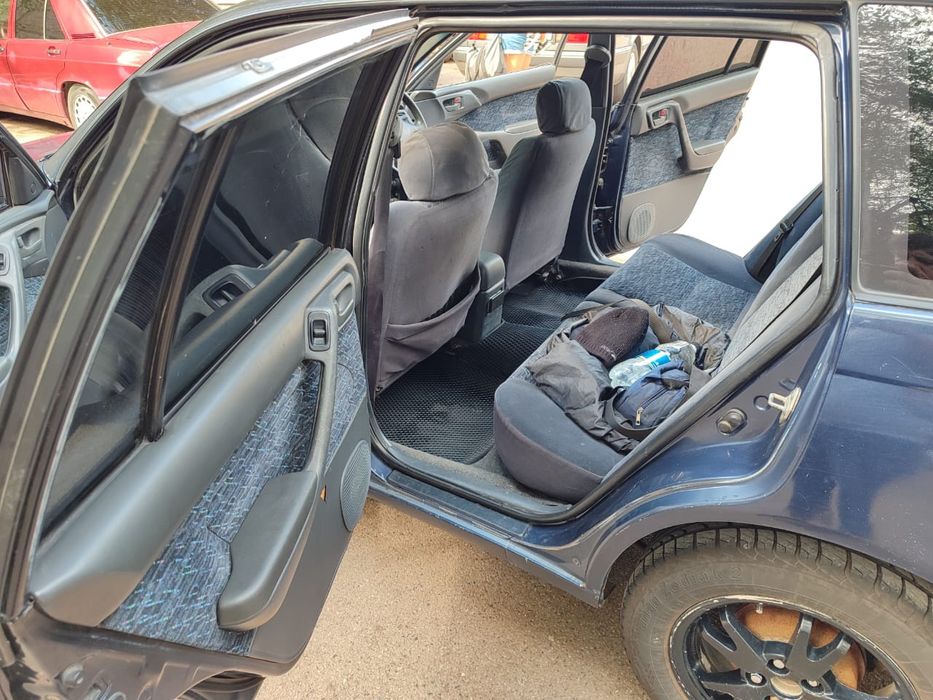 Продам машину TAYOTA COLDINA