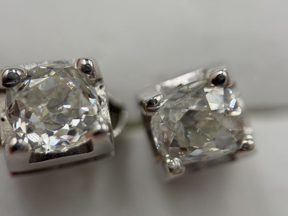 Diamante 1.2 kt Cercei aur 14 k Taitura Old european Cut