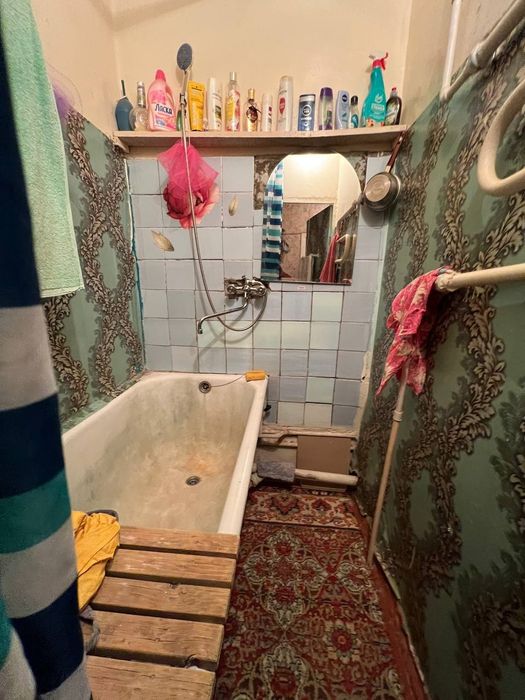 3 xonalik kvartera sotiladi