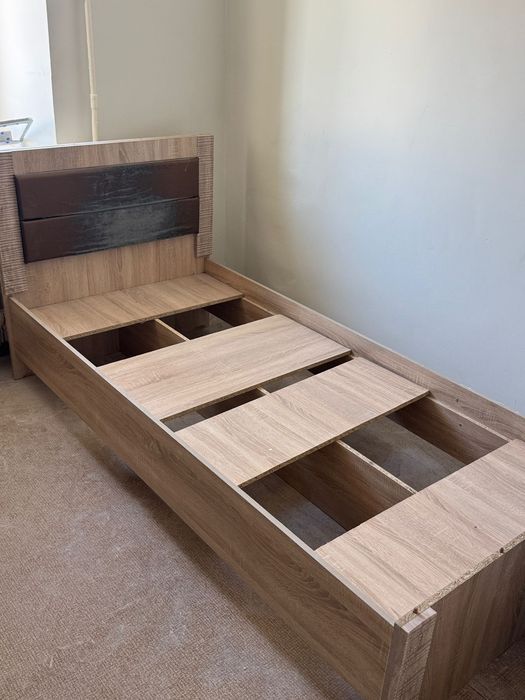 Одноместная кровать. 2 шт